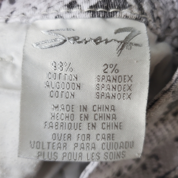 Seven 7 Stretchy Python Print Shorts sz 4 - Picture 10 of 13